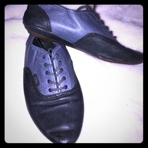 Woman’s Vans Original size 7 shoes